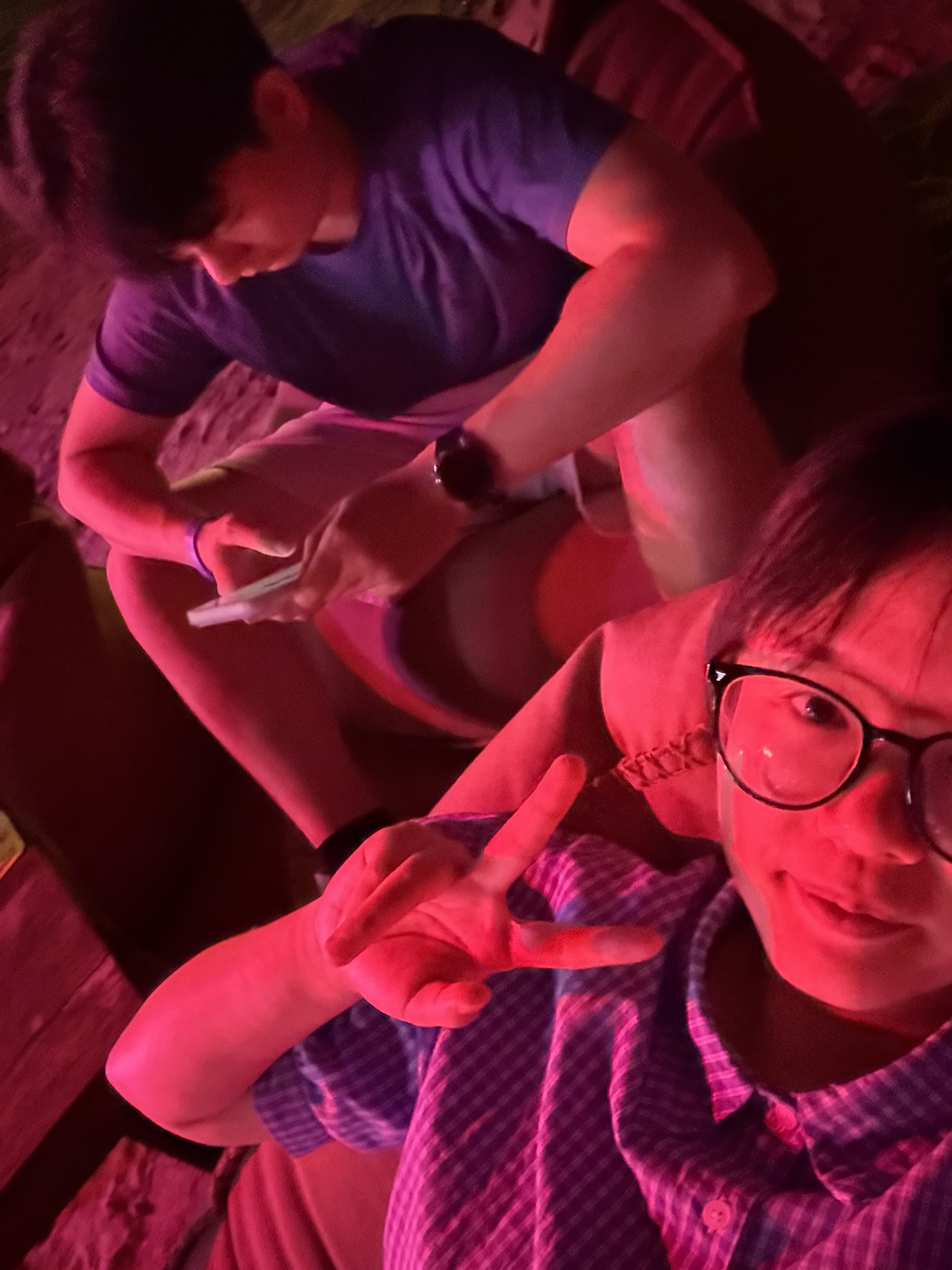 三亚海棠湾：35.ONE酒吧合照